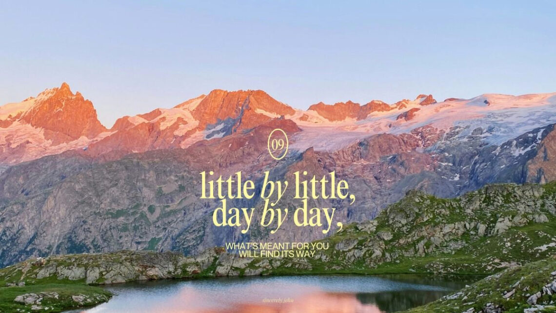 Autumn Vibes: Elegant September Wallpapers