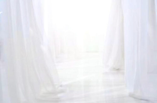 Find Eternal Scents of Heaven in These Romantic Wallpapers