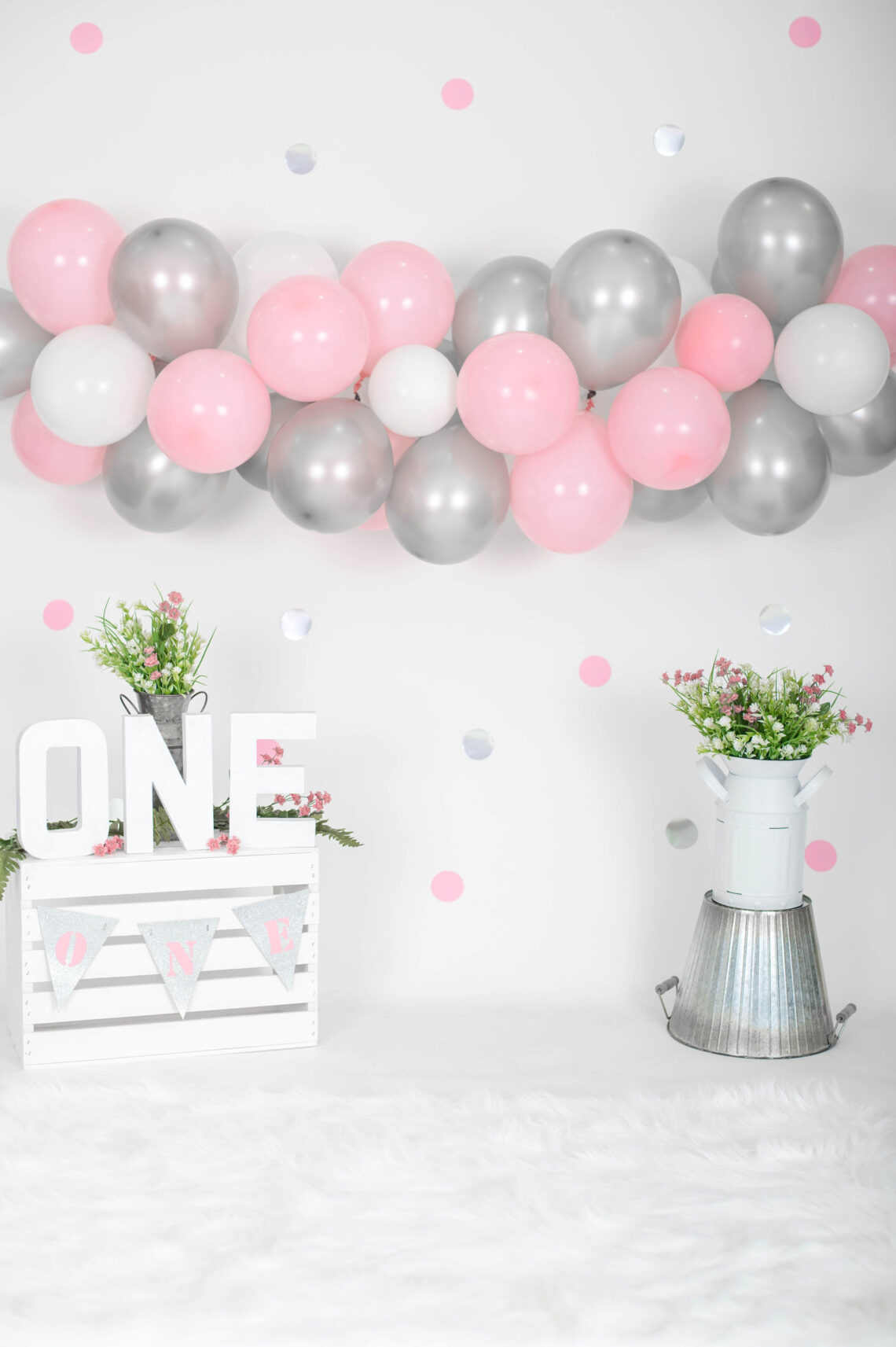 Adorable 1-Year-Old Girl’s Blush-Birthday Bash