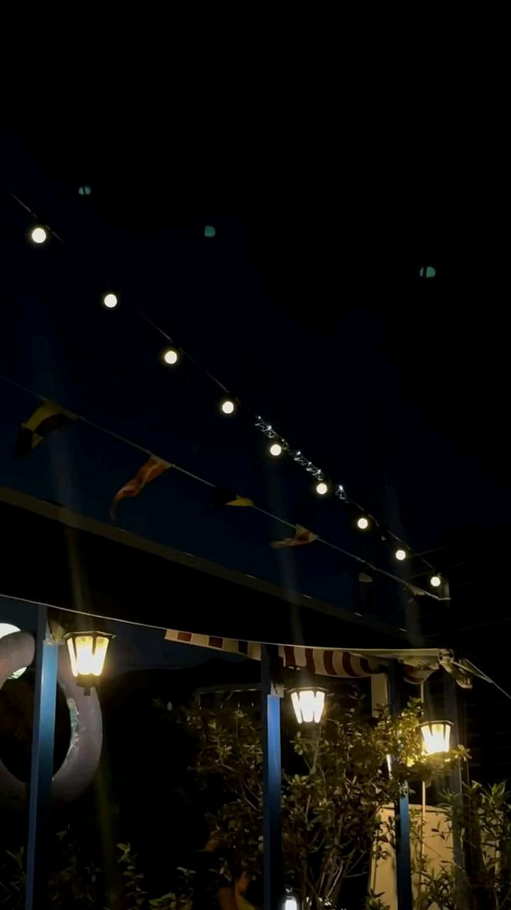 Minimal Chic: 30+ Best Black Background Ideas