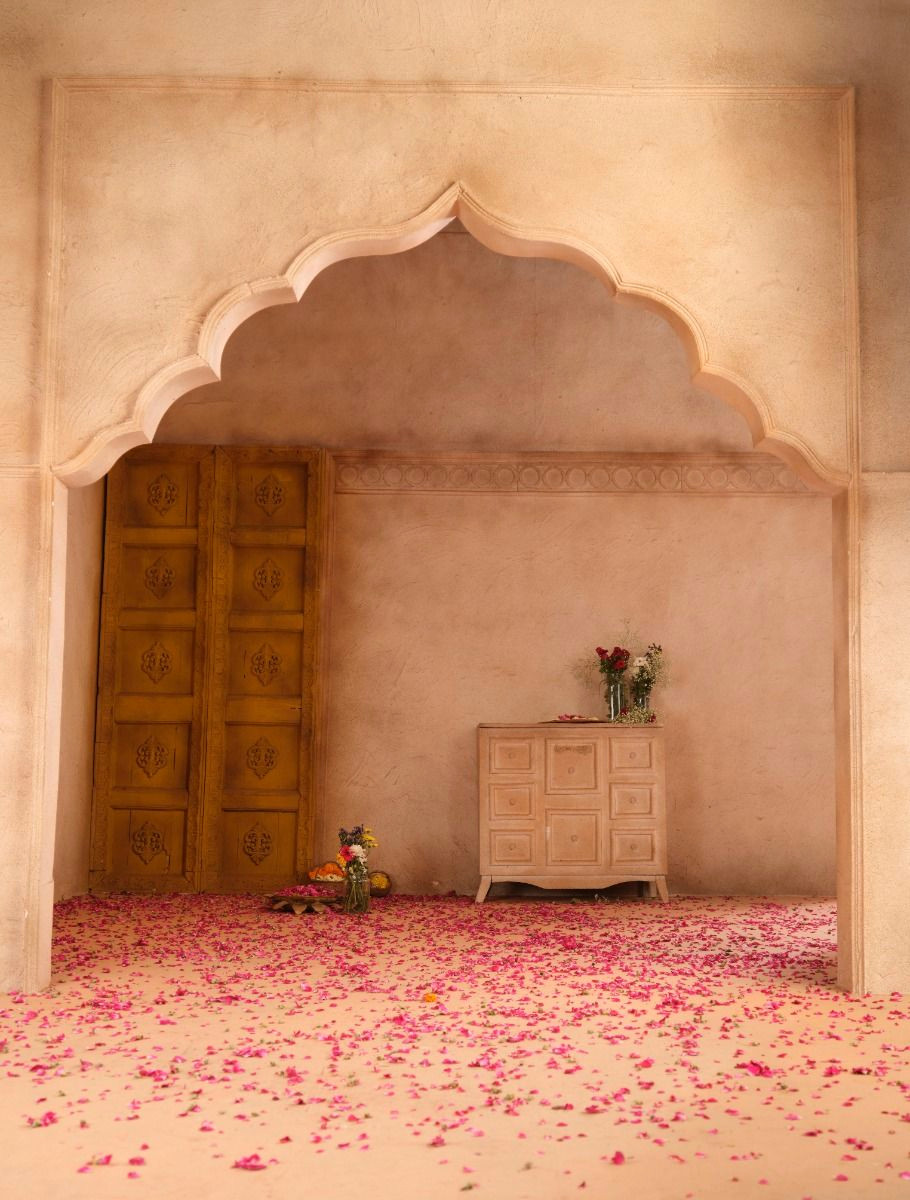 Blooming Studios: A Whimsical Floral Setup