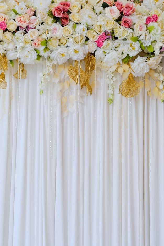 Create a Show-Stopping Wedding Backdrop with Luxe Flower Decor