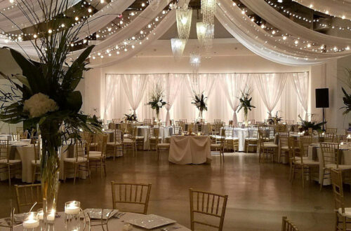 Romantic Toledo Wedding at this Charming Registry Bistro Venue Romantic Toledo Wedding at this Charming Registry Bistro Venue