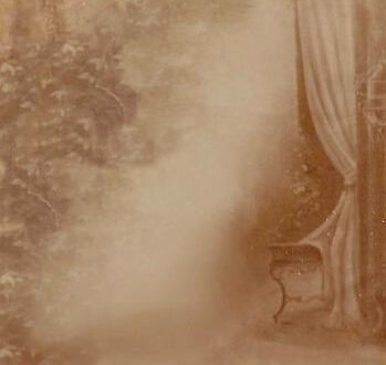 Romanticize Your Photos with Timeless Vintage Backdrops