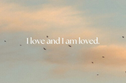 Transform Your Walls with Stunning Wallpaper