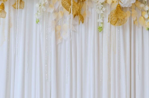 Romantic Wedding Flower Backdrop Inspiration